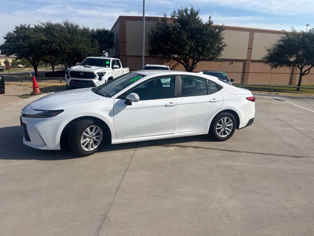 Used 2026 Toyota Camry LE FWD image 7
