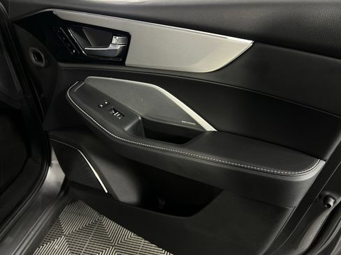 Used 2025 Acura MDX w/ Technology Package image 35