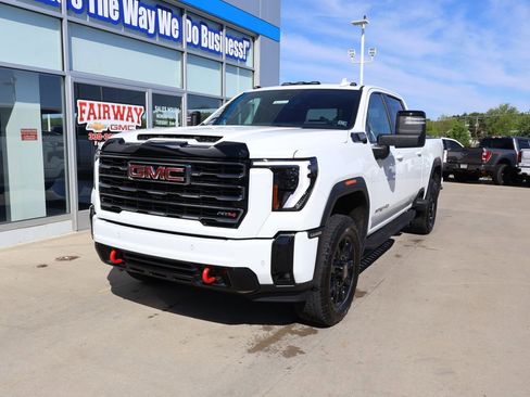 Certified 2025 GMC Sierra 2500 AT4 w/ AT4 Premium Plus Package AWD/4WD image 5