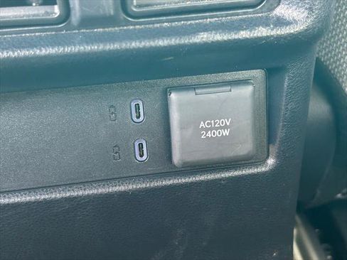 Certified 2025 Toyota 4Runner TRD Off-Road AWD/4WD image 22