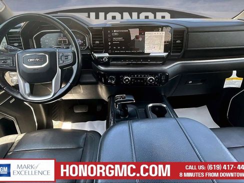 Used 2023 GMC Sierra 1500 SLT w/ SLT Premium Package AWD/4WD image 8