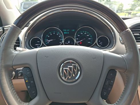 Used 2017 Buick Enclave Premium w/ Experience Buick Package FWD image 20