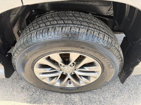 Used 2014 Lexus GX 460 Luxury w/ Driver Support Package AWD/4WD image 13