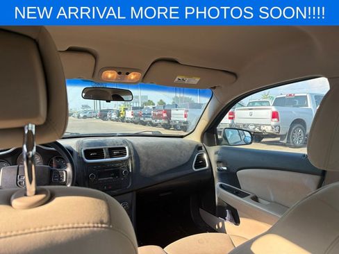 Used 2013 Dodge Avenger SE FWD image 17