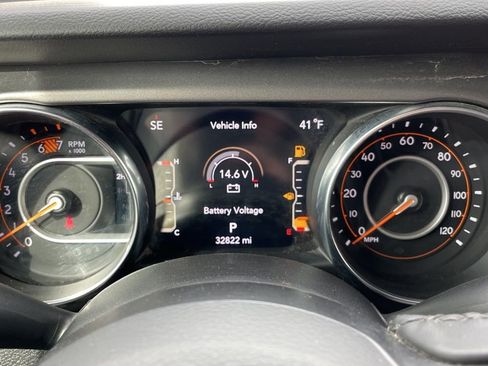 Used 2023 Jeep Wrangler Sport S image 29