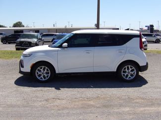 Used 2022 Kia Soul LX w/ Technology Package FWD video 1