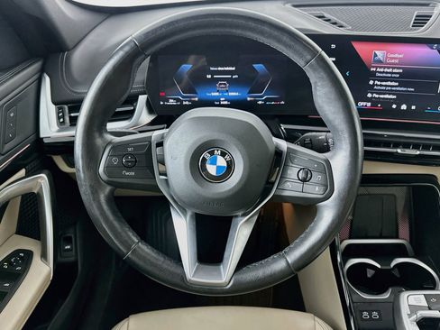 Used 2025 BMW X1 xDrive28i AWD/4WD image 18
