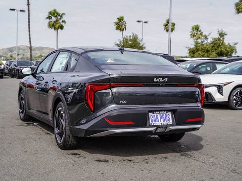 New 2026 Kia K4 EX image 5