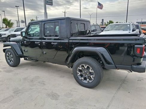 New 2026 Jeep Gladiator Mojave AWD/4WD image 5