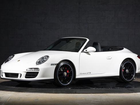 Used 2012 Porsche 911 Carrera GTS RWD image 2