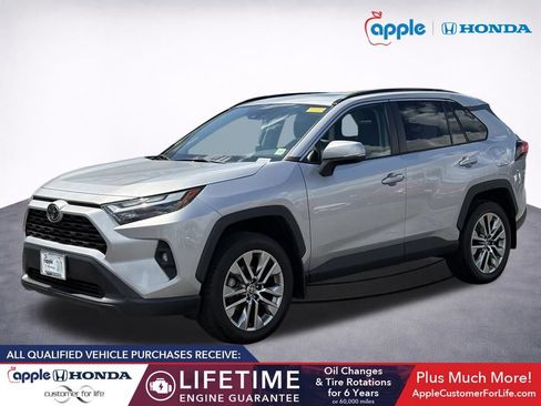 Used 2023 Toyota RAV4 XLE Premium AWD/4WD image 3