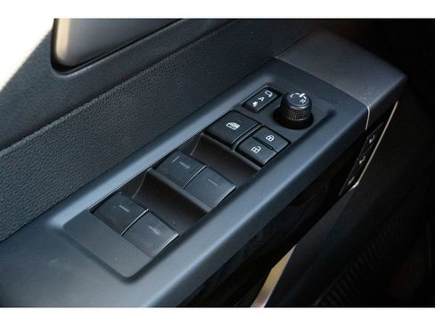 Used 2026 Toyota Tundra Limited AWD/4WD image 28