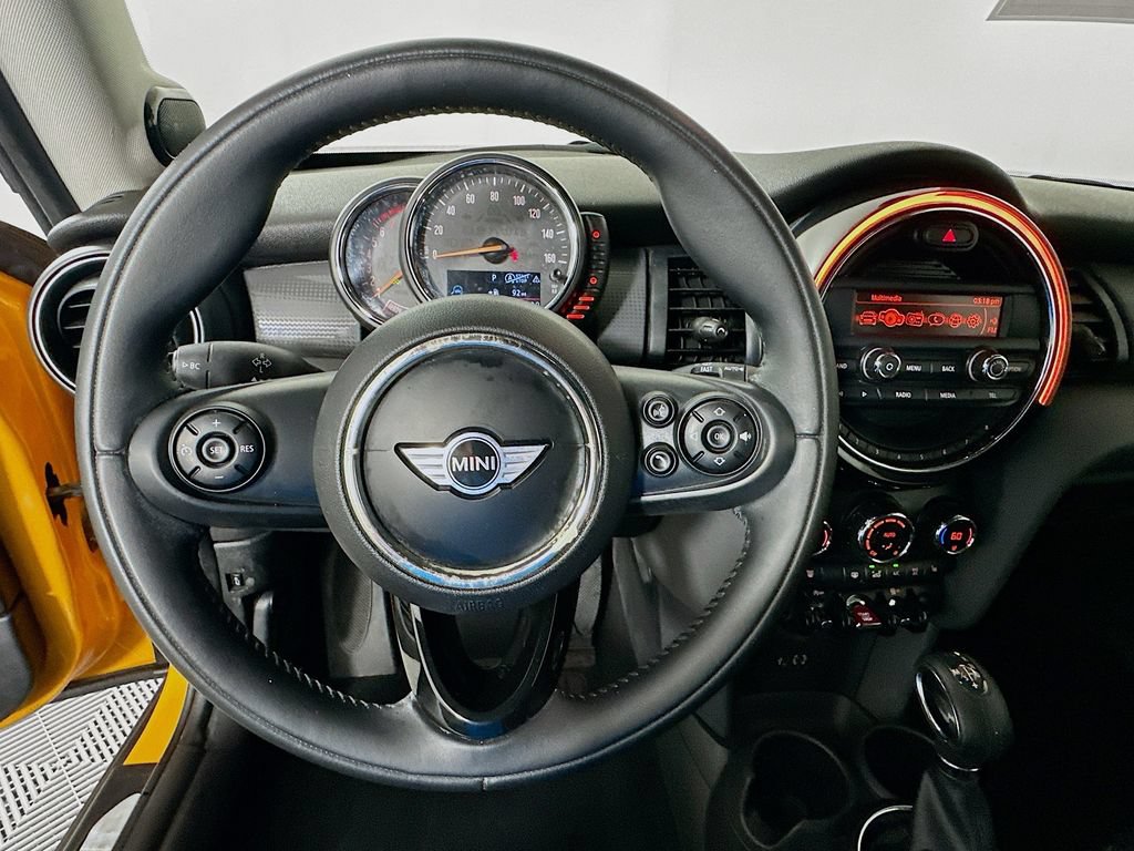 Used 2015 MINI Cooper 2-Door Hardtop FWD image 11