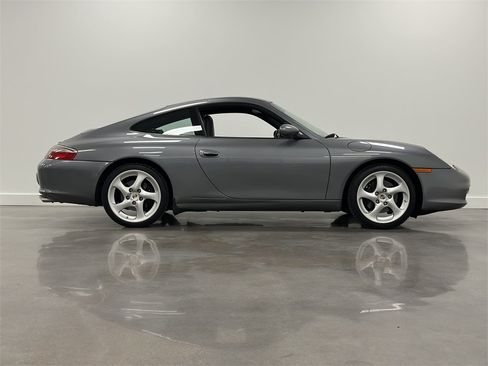Used 2004 Porsche 911 GT3 RS image 13