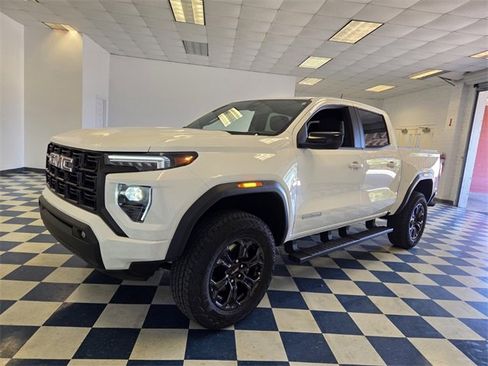 Used 2025 GMC Canyon Elevation w/ Convenience Package image 3