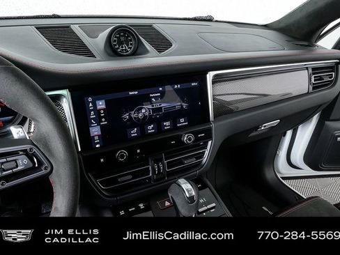 Used 2023 Porsche Macan GTS image 14