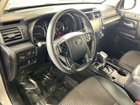 Used 2024 Toyota 4Runner TRD Off-Road image 11