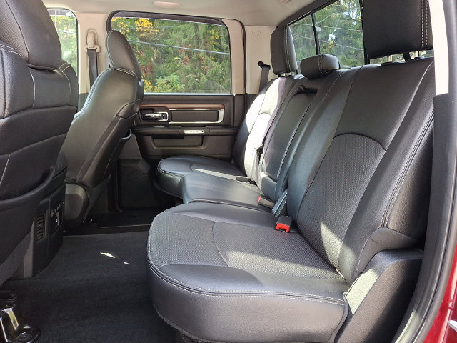 Used 2015 RAM 1500 Laramie w/ Convenience Group AWD/4WD image 11