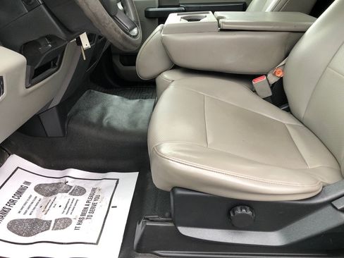 Used 2017 Ford F250 XL RWD image 19