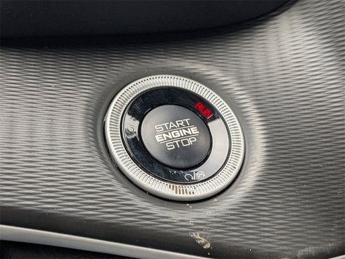 New 2025 Jeep Grand Cherokee Altitude image 31