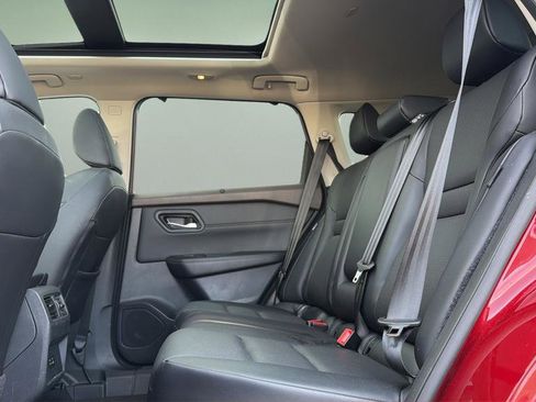 Certified 2023 Nissan Rogue SV w/ SV Premium B Package AWD/4WD image 19