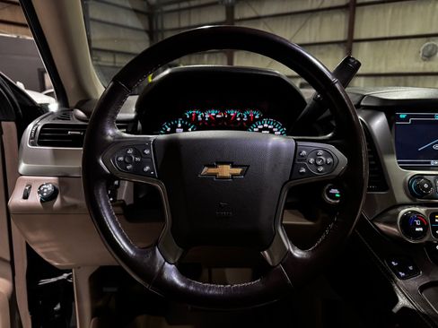Used 2016 Chevrolet Suburban LTZ image 31
