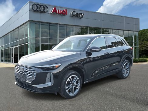 New 2025 Audi Q5 Premium image 1