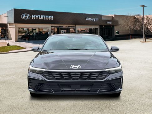 New 2026 Hyundai Elantra SEL Sport FWD image 12