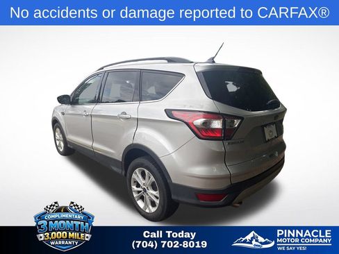 Used 2018 Ford Escape SEL AWD/4WD image 4
