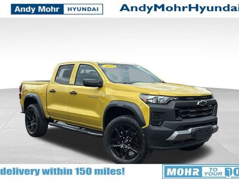 Used 2024 Chevrolet Colorado Trail Boss AWD/4WD image 1