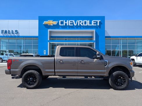 Used 2022 Ford F250 Lariat w/ Lariat Ultimate Package AWD/4WD image 37
