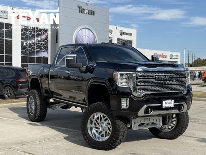 Used 2021 GMC Sierra 2500 Denali w/ Denali Black Diamond Edition