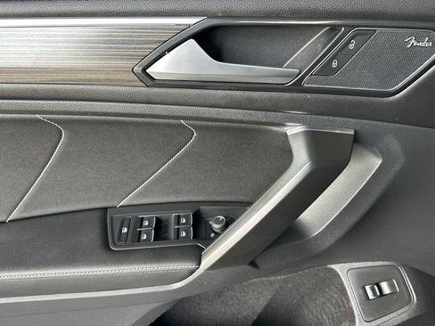 Certified 2023 Volkswagen Tiguan SEL R-Line AWD/4WD image 11