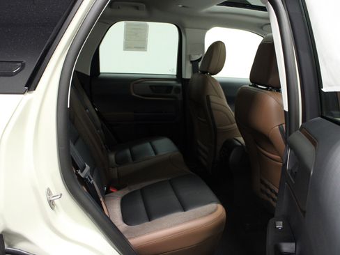 New 2025 Ford Bronco Sport Outer Banks w/ Outer Banks Tech Package+ image 15