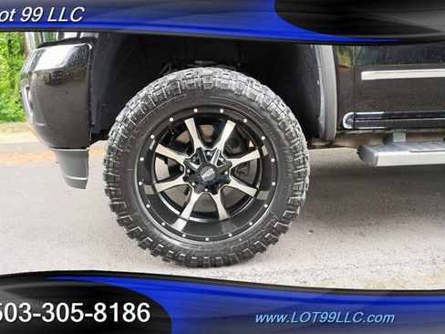 Used 2015 GMC Sierra 2500 Denali w/ Duramax Plus Package AWD/4WD image 24
