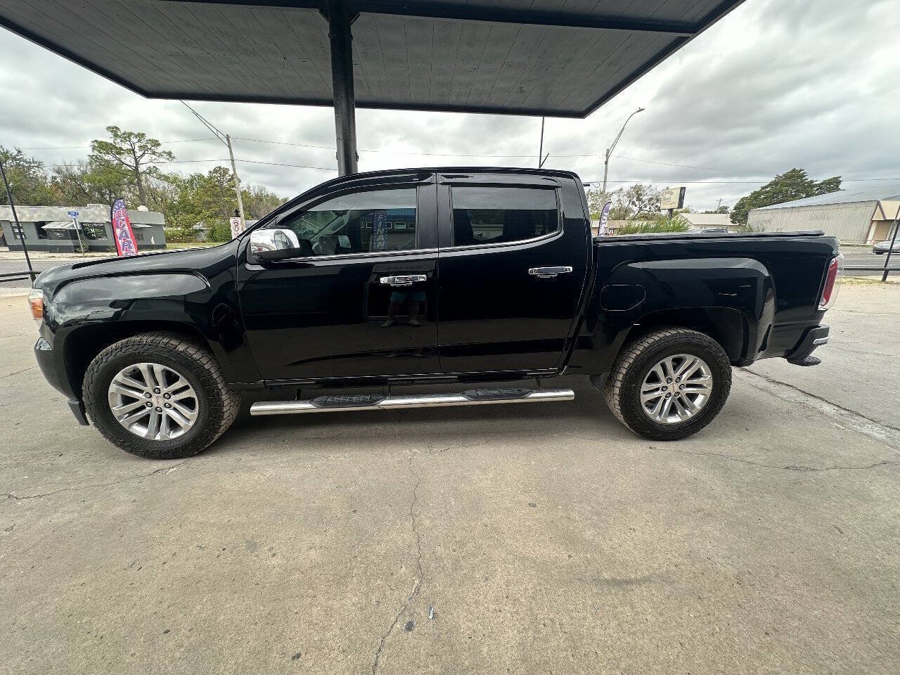 Used 2016 GMC Canyon SLT w/ Driver Alert Package AWD/4WD image 4