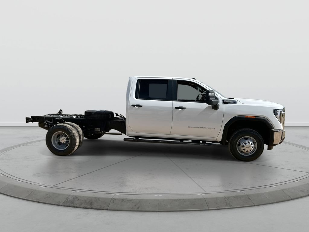 New 2026 GMC Sierra 3500 Pro w/ Convenience Package RWD image 9