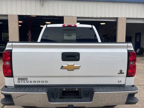 Used 2018 Chevrolet Silverado 1500 LT w/ Texas Edition RWD image 4