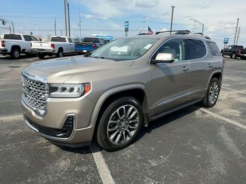 Used 2022 GMC Acadia Denali w/ Denali Ultimate Package AWD/4WD image 4