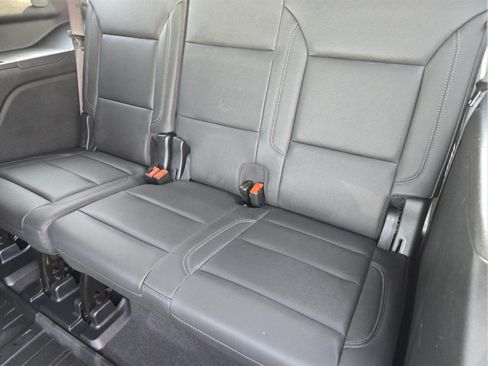 Used 2025 Chevrolet Tahoe Z71 w/ Comfort Package AWD/4WD image 29