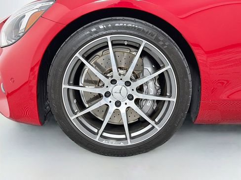 Used 2018 Mercedes-Benz AMG GT Roadster image 29