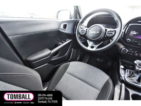 Used 2024 Kia Soul EX FWD image 9