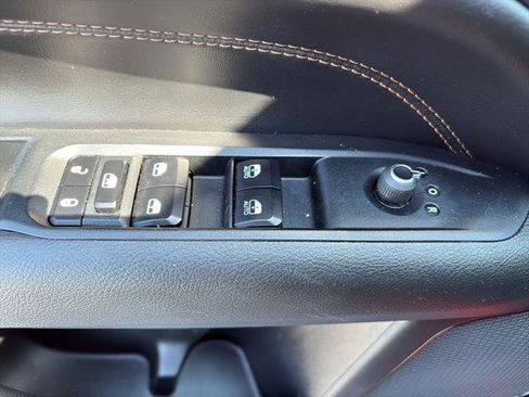 Used 2023 Jeep Compass Limited AWD/4WD image 14