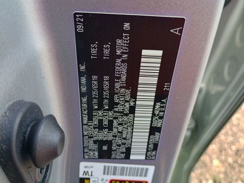 Used 2021 Toyota Highlander XLE image 28