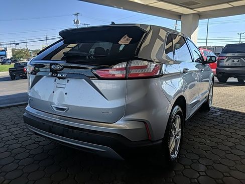 Used 2024 Ford Edge SEL w/ Convenience Package image 6