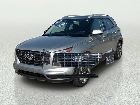 Used 2023 Hyundai Venue SEL w/ Cargo Package FWD image 2