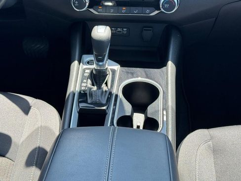 Used 2024 Nissan Altima 2.5 SV FWD image 16