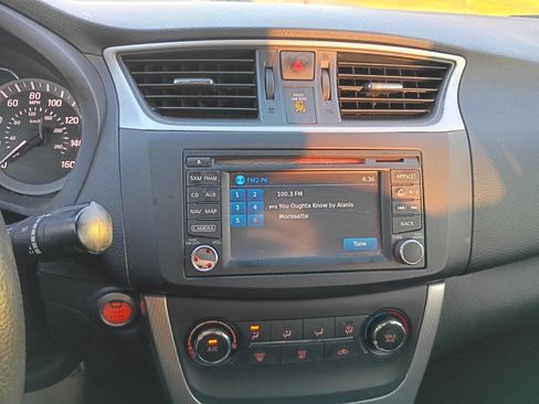 Used 2015 Nissan Sentra SR w/ SR Premium Package image 12