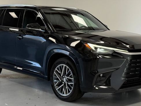Used 2024 Lexus TX 350 AWD w/ Captains Chair Package image 6