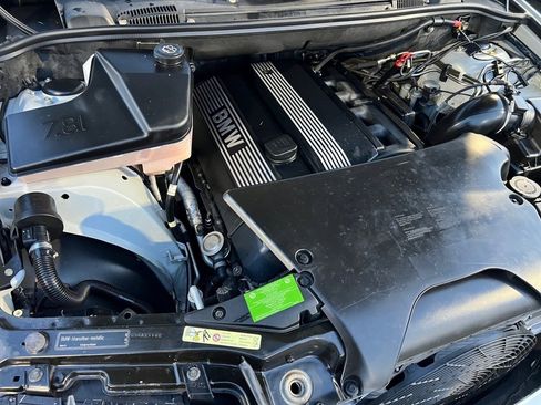 Used 2005 BMW X5 3.0i image 40